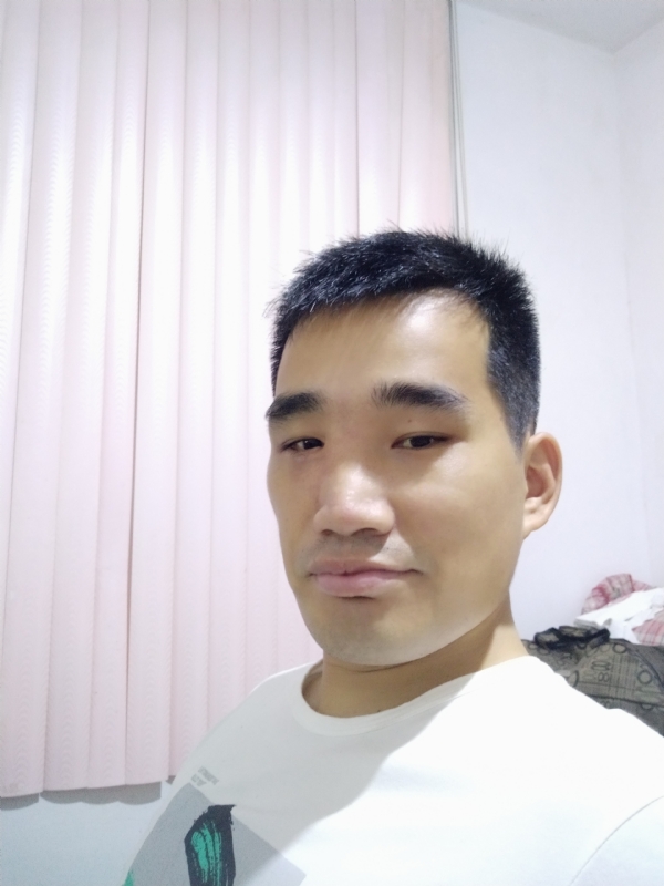 大男孩的第一张照片--龙岩相亲网