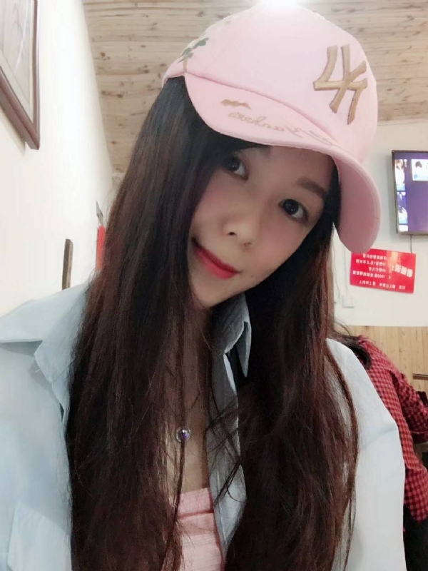 丹丹的第三张照片--龙岩相亲网