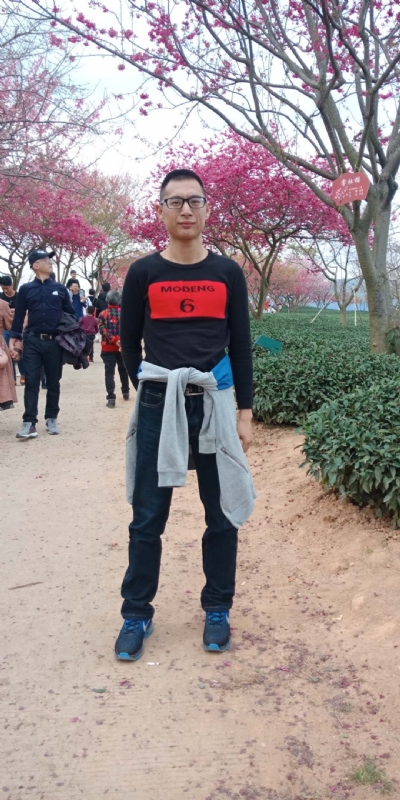 小梁的第一张照片--龙岩相亲网