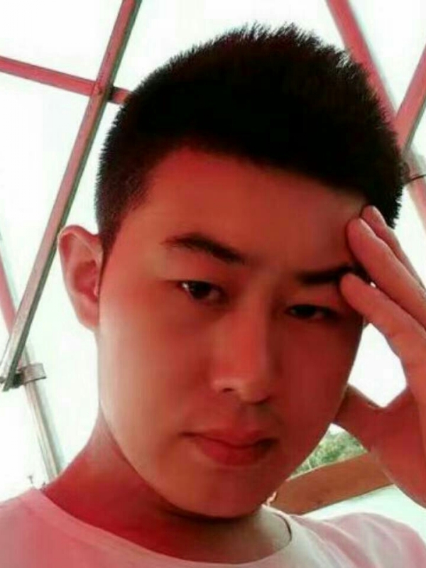淡漠的第一张照片--龙岩相亲网