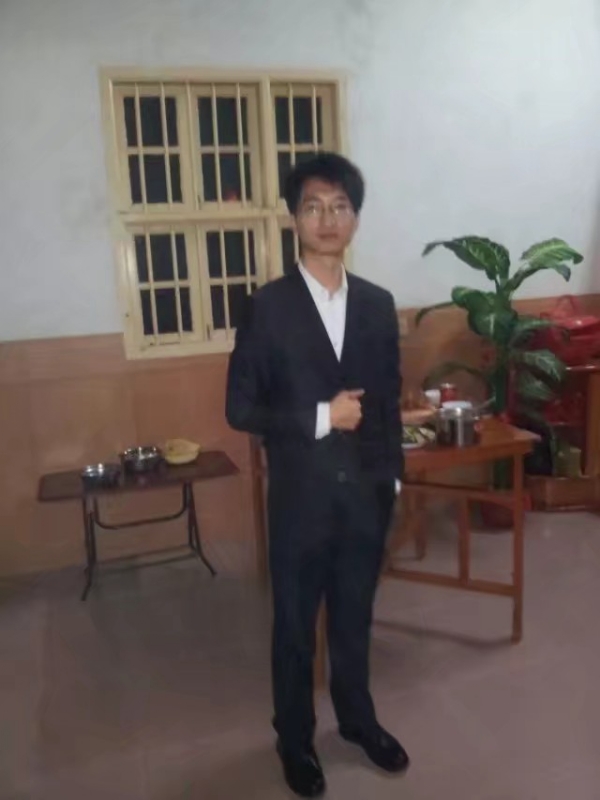 潇湘剑雨的第一张照片--龙岩相亲网