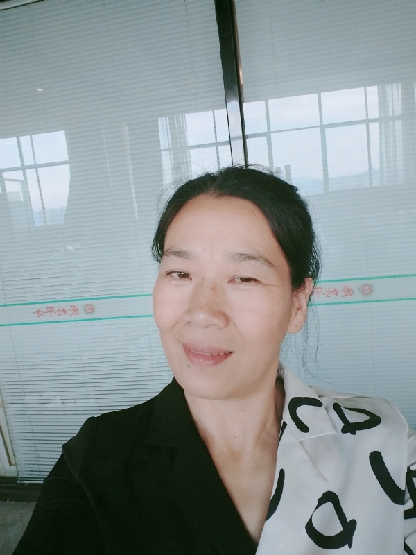 易莲的第一张照片--龙岩相亲网
