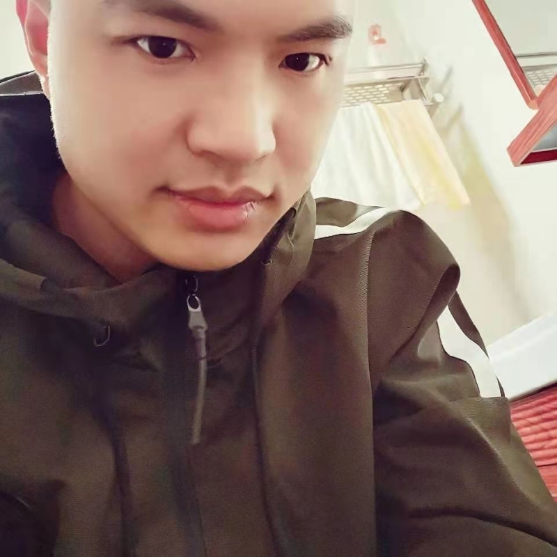 高大上的宅男的第二张照片--龙岩相亲网