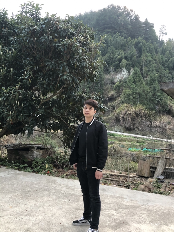 随遇而安的第一张照片--龙岩相亲网