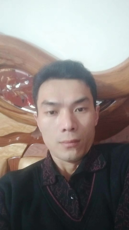 错把真心喂了狗的第四张照片--龙岩相亲网