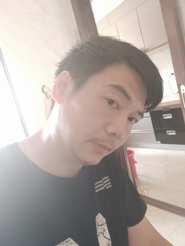 漫步的第二张照片--龙岩相亲网
