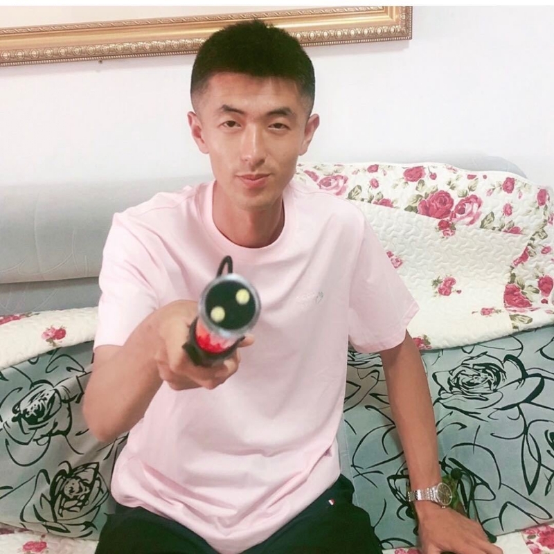 转身留下孤独的她的第一张照片--龙岩相亲网