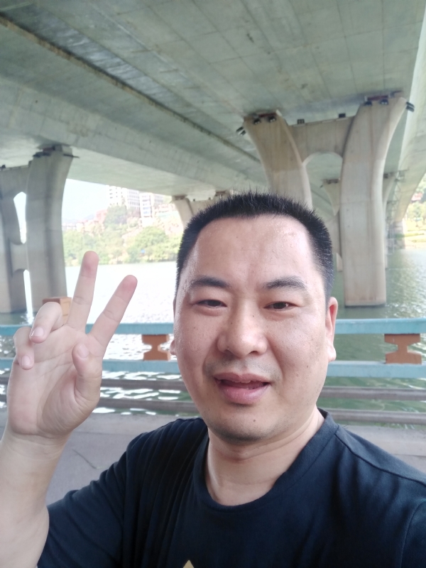 上人的第一张照片--龙岩相亲网