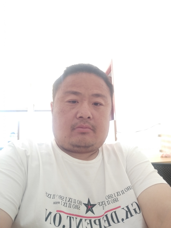 流星隐爱的第一张照片--龙岩相亲网