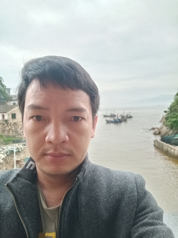 啊亮的第一张照片--龙岩相亲网