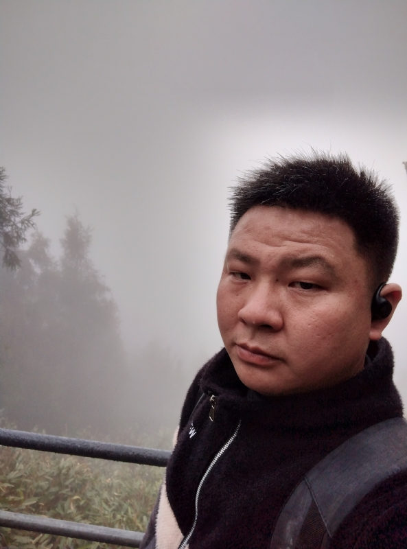 何何何的第一张照片--龙岩相亲网