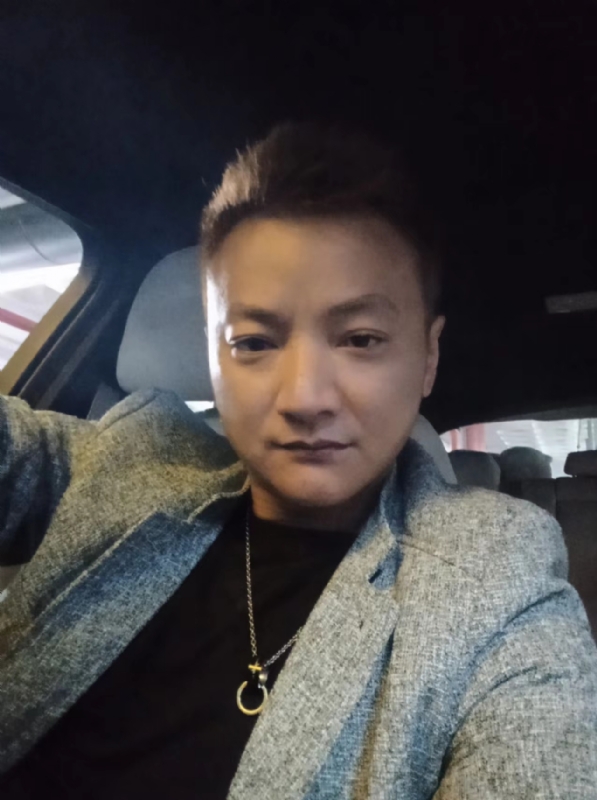 夜、有雨敲窗的第三张照片--龙岩相亲网
