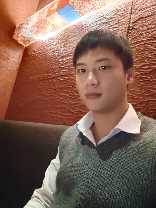 匿藏其名的第一张照片--龙岩相亲网